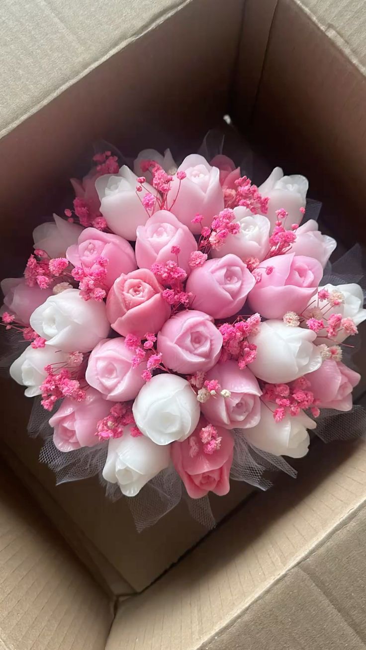 Golden Petals – Large Wax Flower Bouquet (30 Wax Roses Medium )