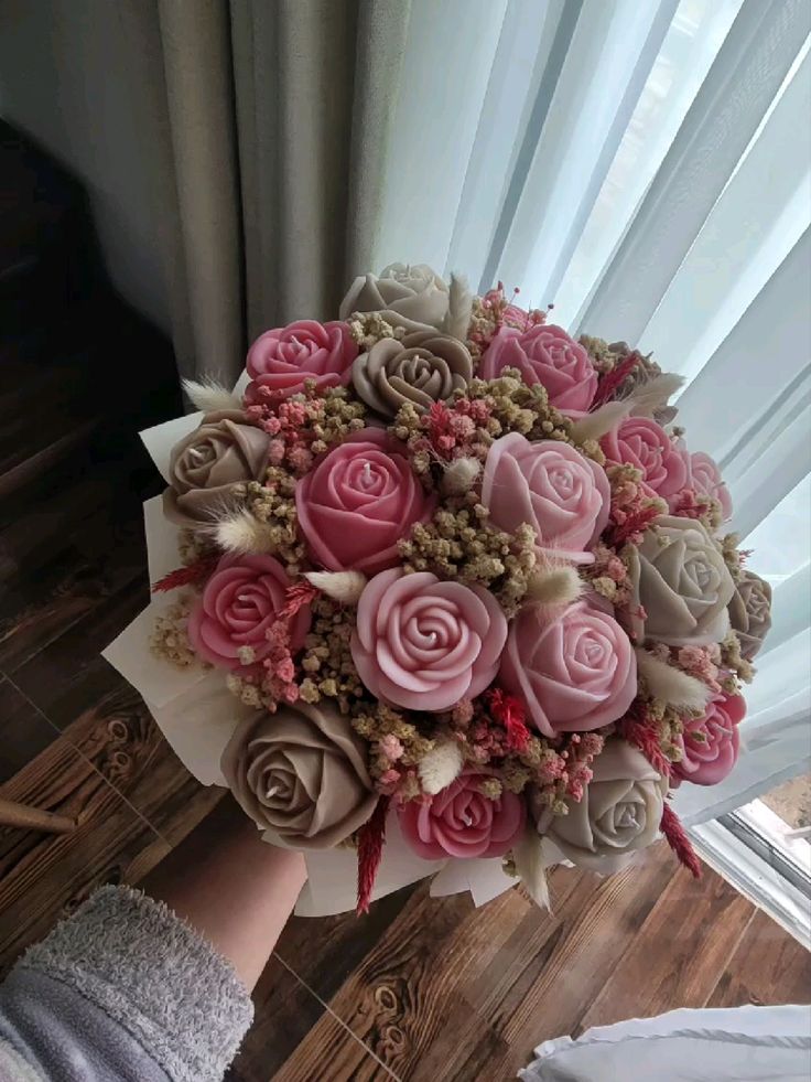 Blooming Candle Bouquet – Large Wax Flower Bouquet (15 Wax Candles)