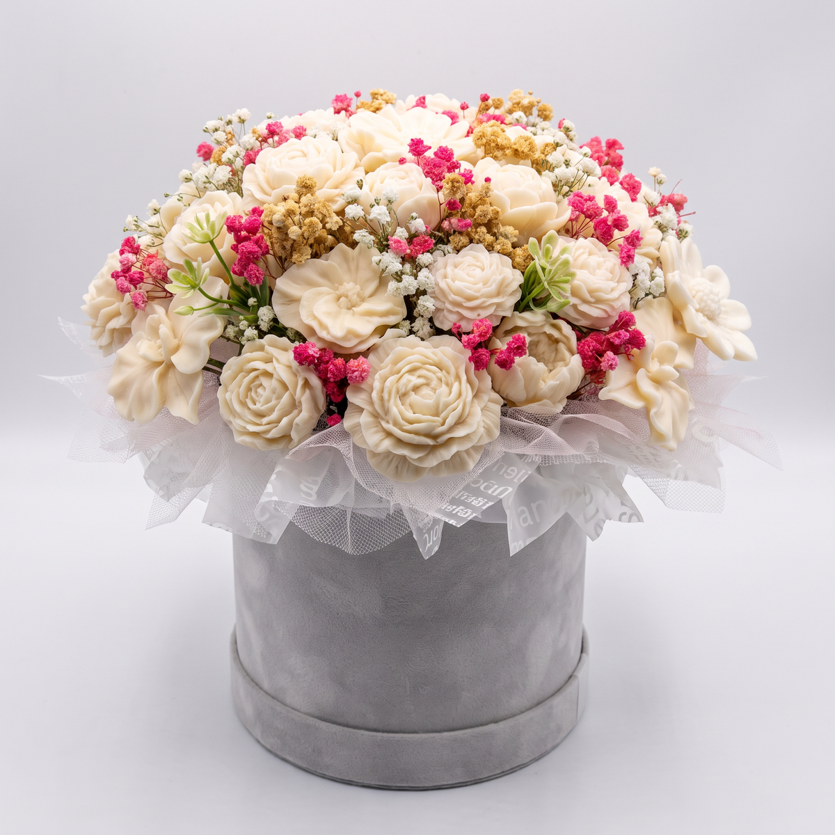 Velvet Cream Bouquet